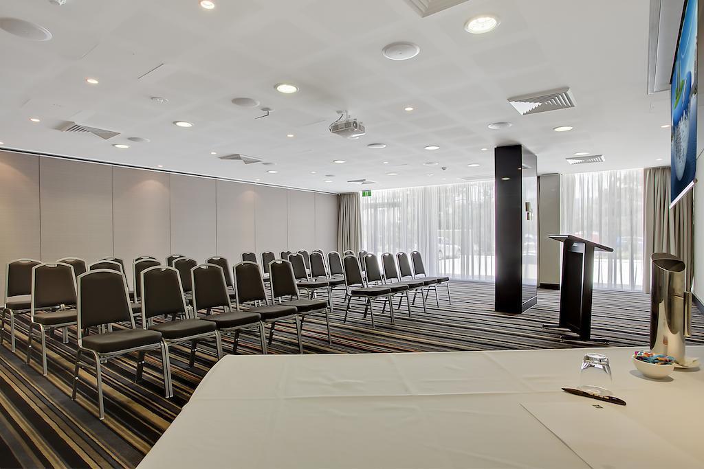 Quality Suites Pioneer Sands Wollongong Extérieur photo