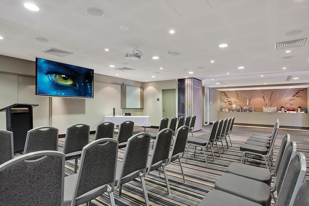 Quality Suites Pioneer Sands Wollongong Extérieur photo