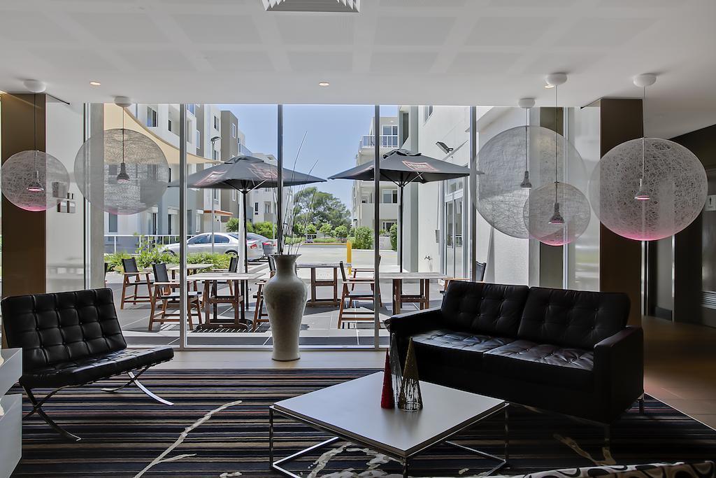 Quality Suites Pioneer Sands Wollongong Extérieur photo