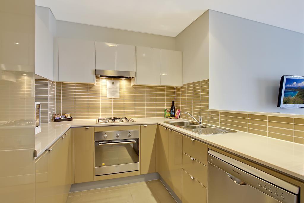 Quality Suites Pioneer Sands Wollongong Extérieur photo