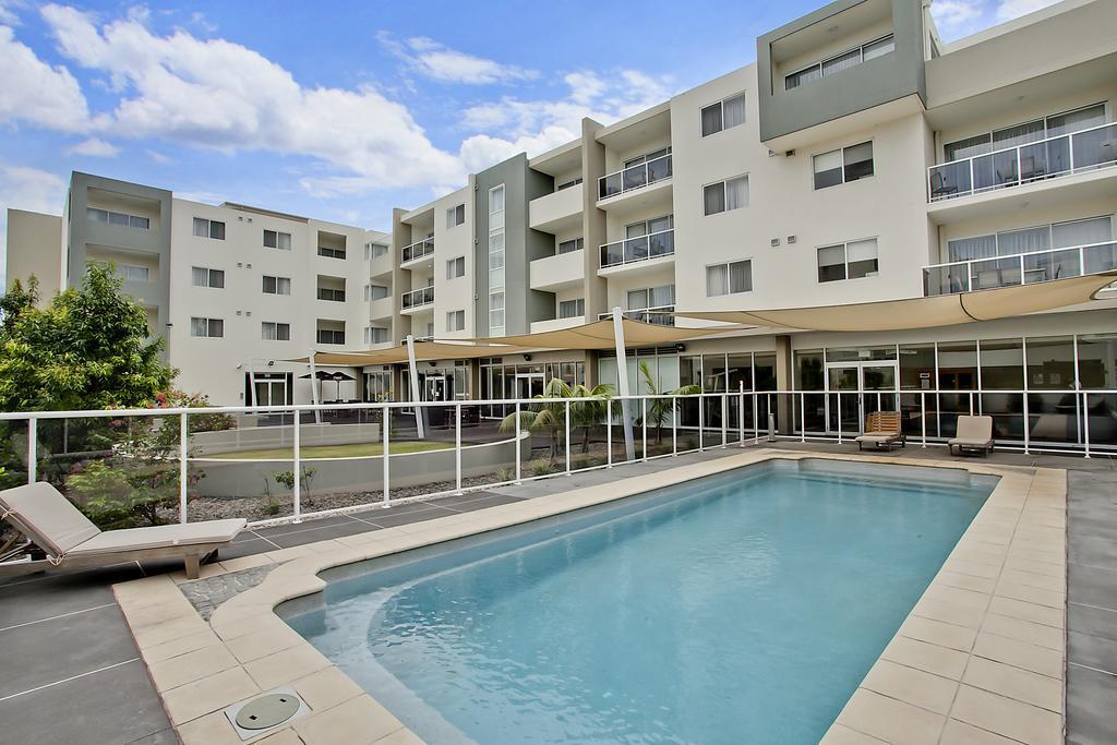 Quality Suites Pioneer Sands Wollongong Extérieur photo