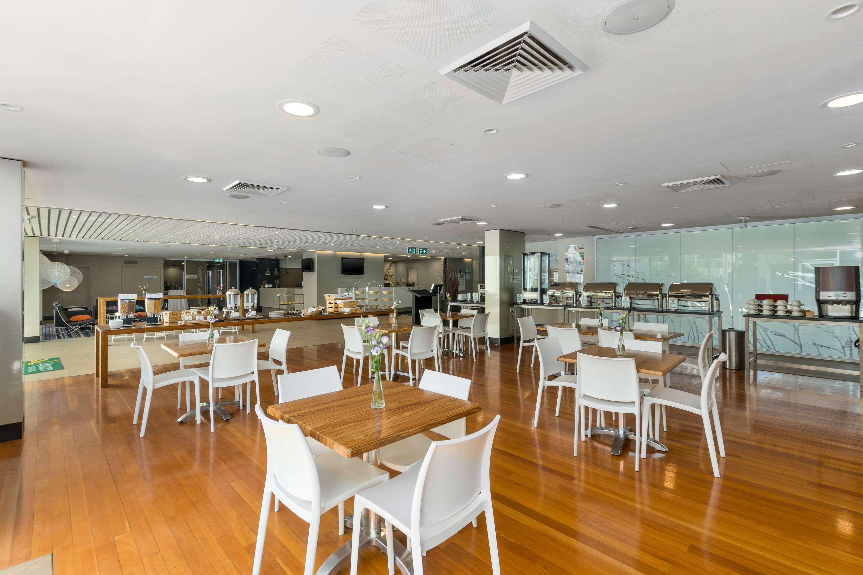 Quality Suites Pioneer Sands Wollongong Extérieur photo