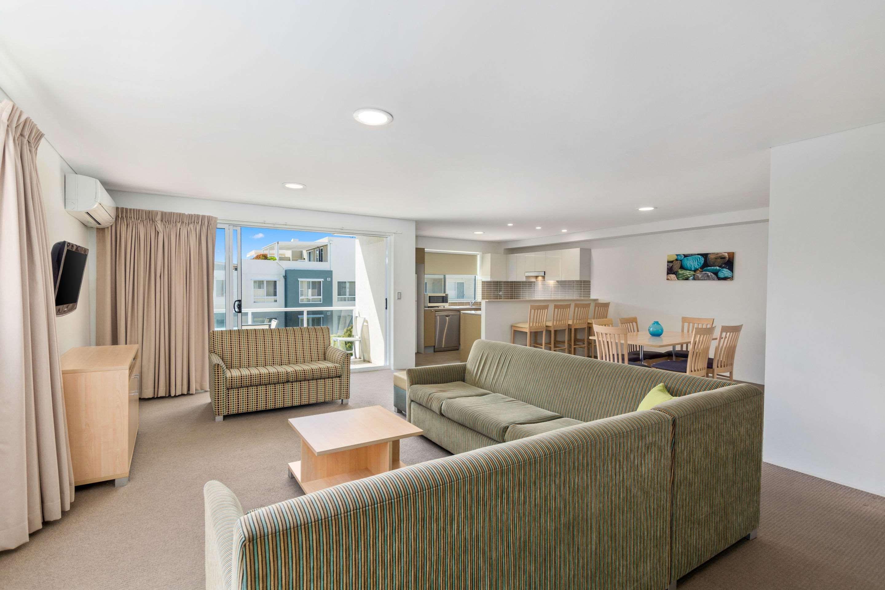Quality Suites Pioneer Sands Wollongong Extérieur photo
