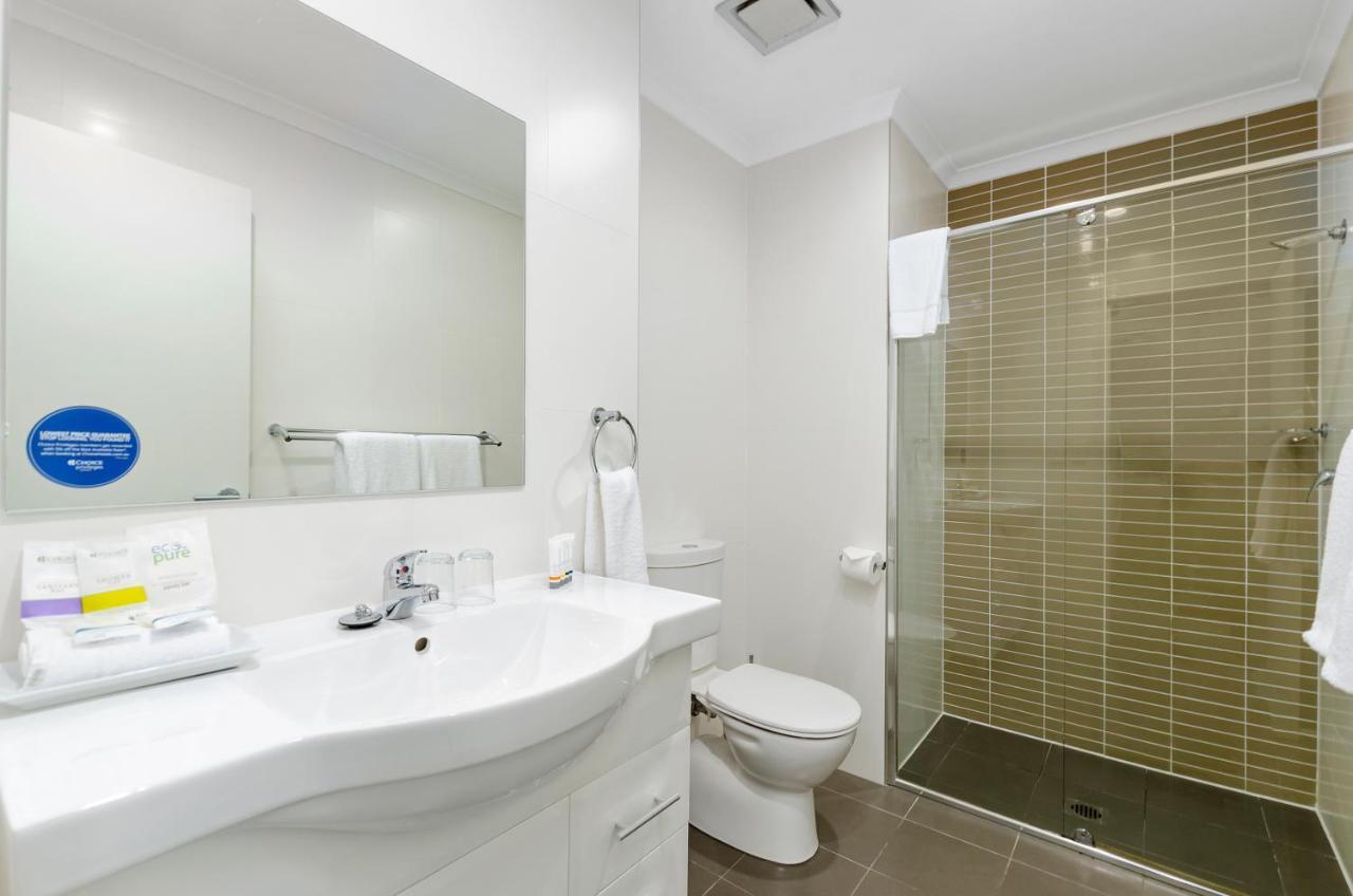 Quality Suites Pioneer Sands Wollongong Extérieur photo