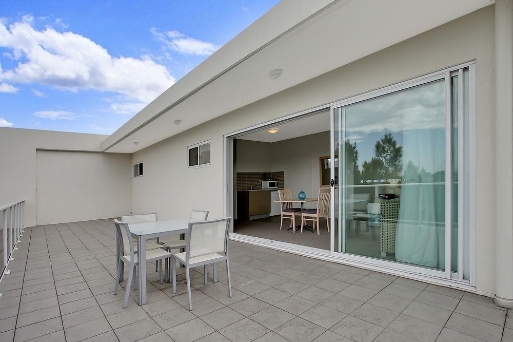 Quality Suites Pioneer Sands Wollongong Extérieur photo