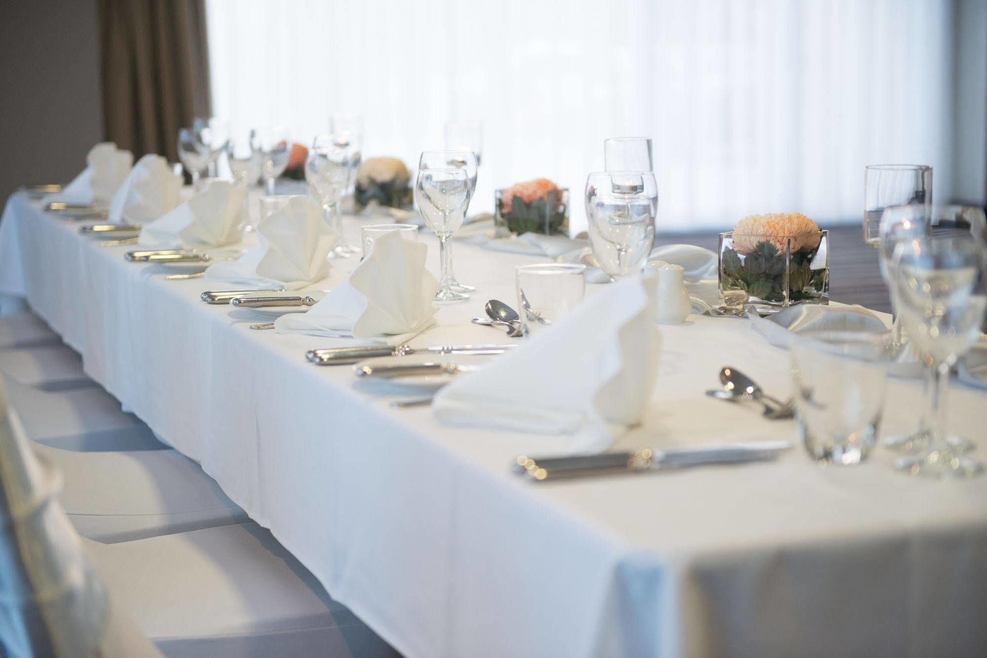 Quality Suites Pioneer Sands Wollongong Extérieur photo
