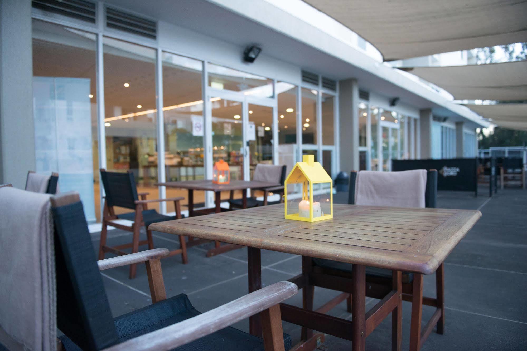 Quality Suites Pioneer Sands Wollongong Extérieur photo