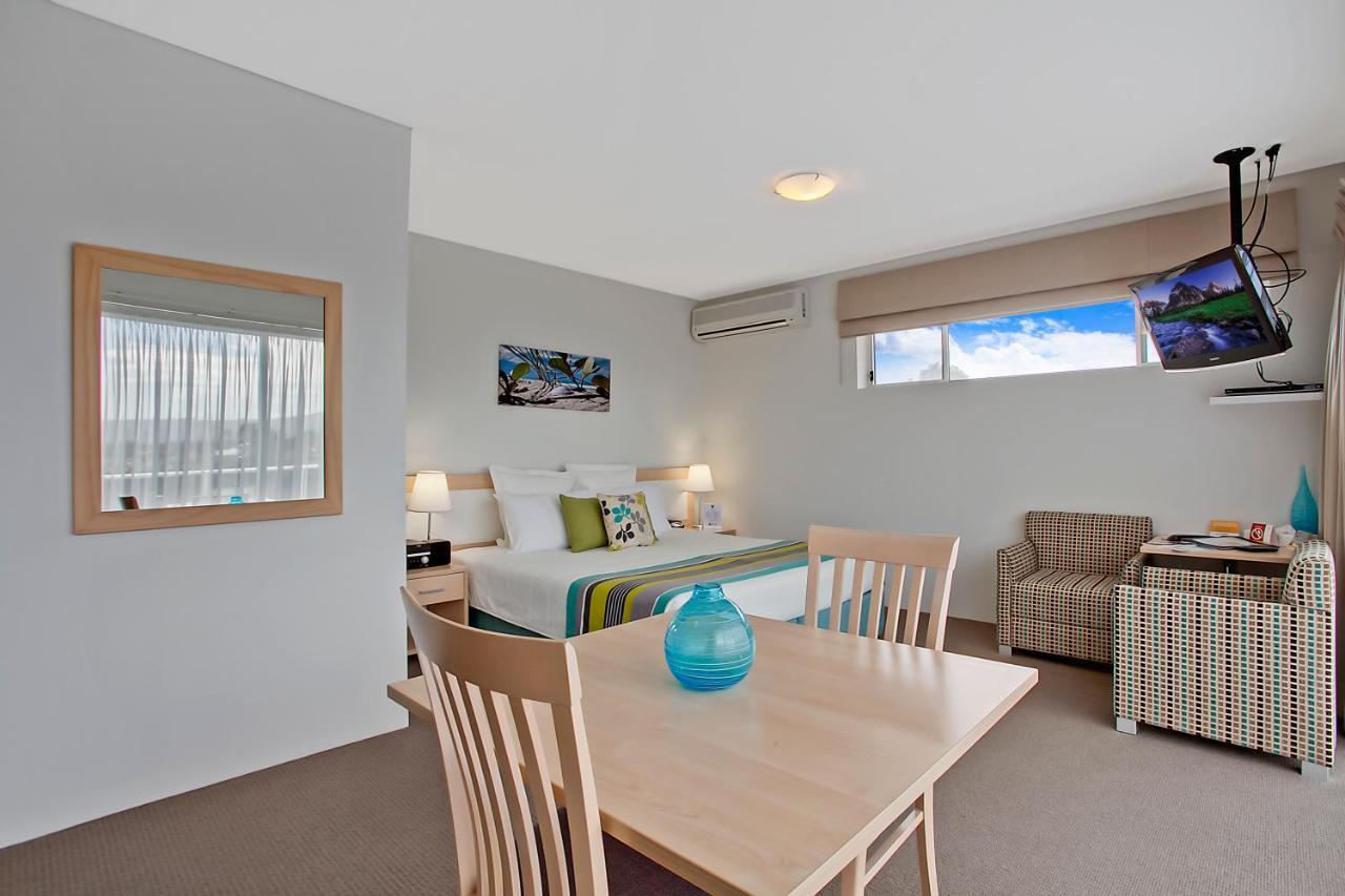 Quality Suites Pioneer Sands Wollongong Extérieur photo